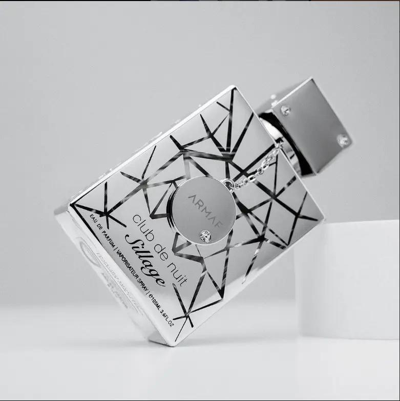 Armaf Club de Nuit's Perfum